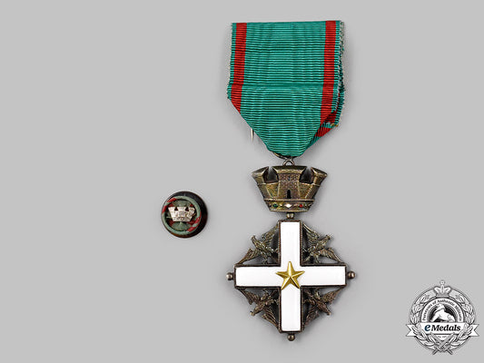 italy,_republic._an_order_of_merit_of_the_italian_republic,_v_class_knight_016_m21_mnc9758_1