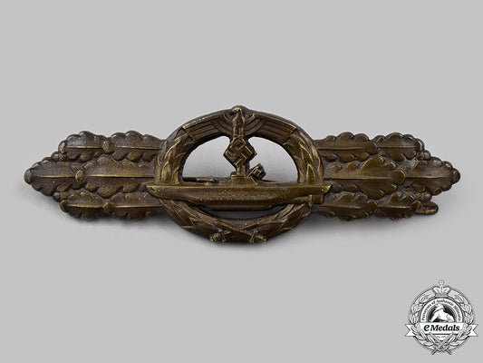 germany,_kriegsmarine._a_u-_boat_clasp,_second_pattern_bronze_grade,_by_schwerin_03_m21_mnc0642_1_1