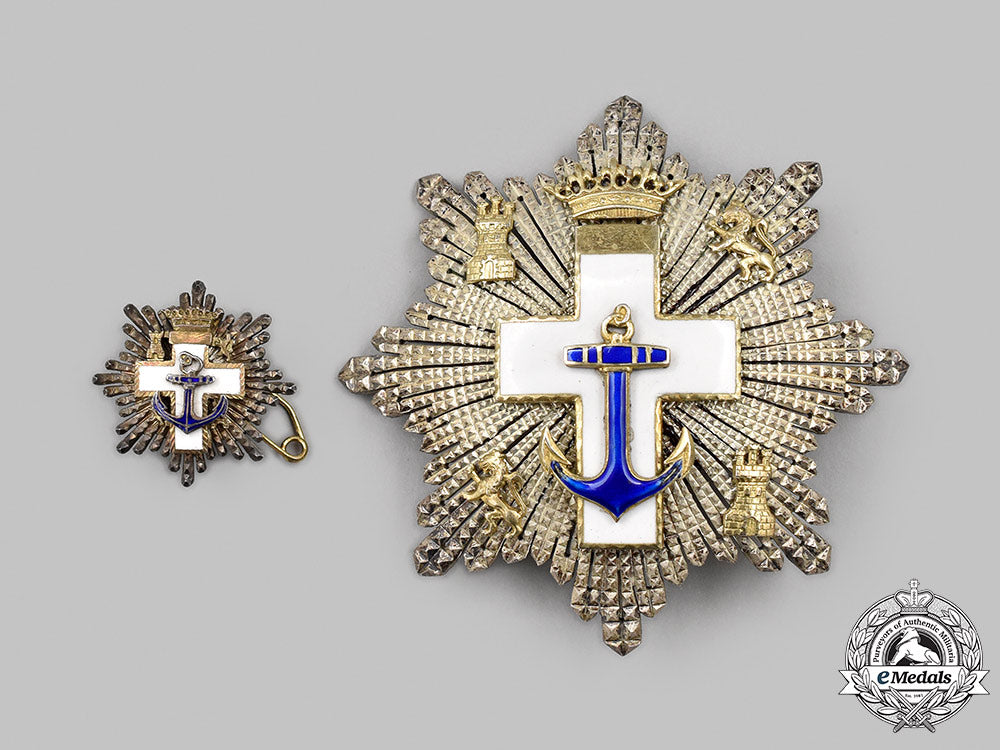 spain,_fascist_state._an_order_of_naval_merit_with_white_distinction,_ii_class_star,_named,1959_08_m21_mnc6250