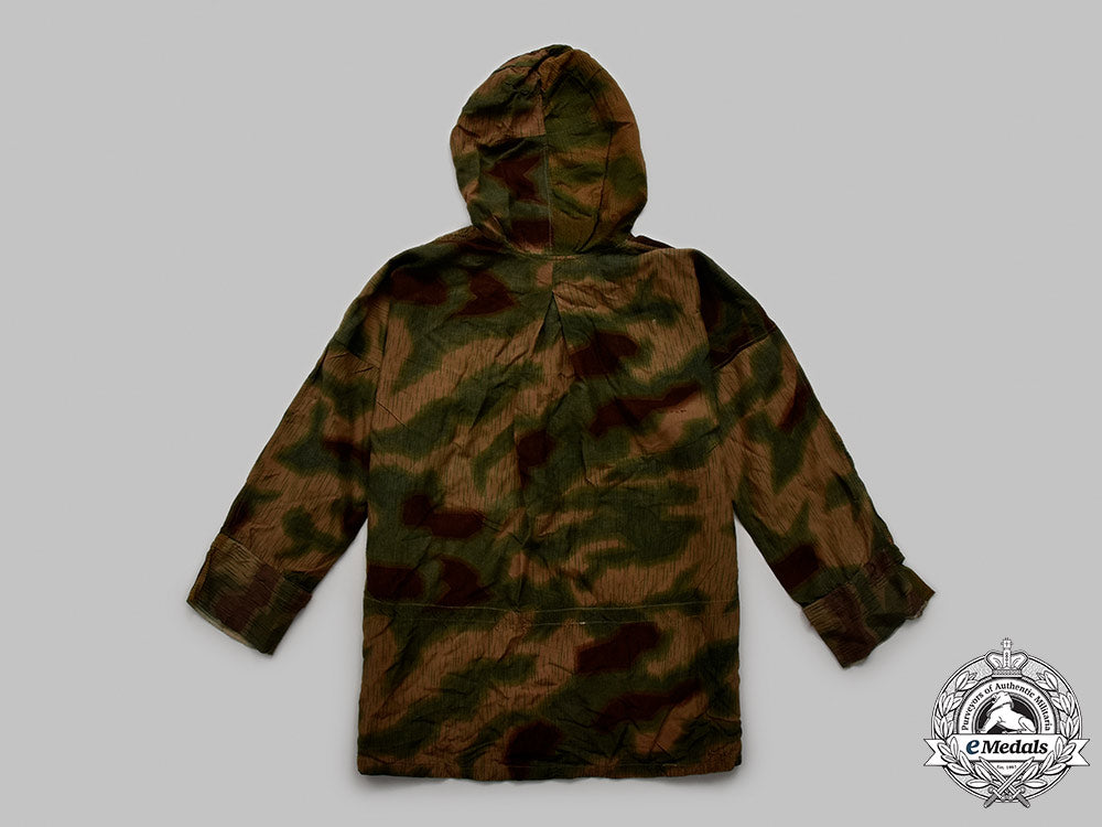 germany,_heer._a_marsh_pattern_camouflage_sniper’s_smock_with_hood_and_veil_18_m21_mnc7414_1