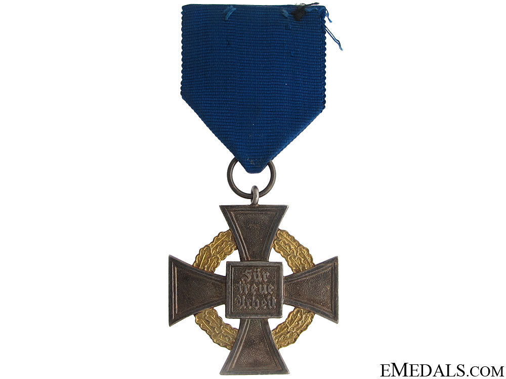 a_cased50_year_faithful_service_cross_25.jpg517a922b828ee