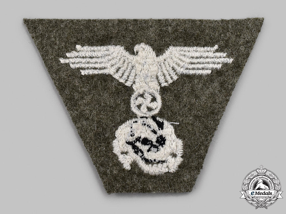 germany,_ss._a_mint_waffen-_ss_em/_nco’s_dachau-_style_m43_cap_insignia_42_m21_mnc0682_1