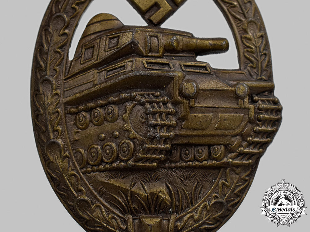 germany,_wehrmacht._a_panzer_assault_badge,_bronze_grade_47_m21_mnc1544