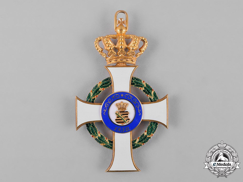 saxony,_kingdom._an_albrecht_order,_grand_cross_in_gold,_by_g.a._scharffenberg,_c.1900_4_6_10_1