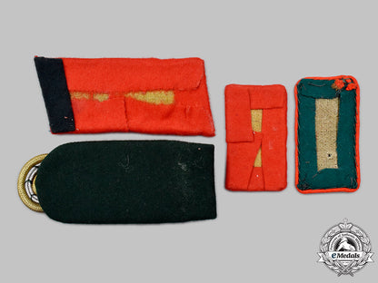 germany,_wehrmacht._a_mixed_lot_of_wehrmacht_beamte_general_equivalent_uniform_insignia_68_m21_mnc4635