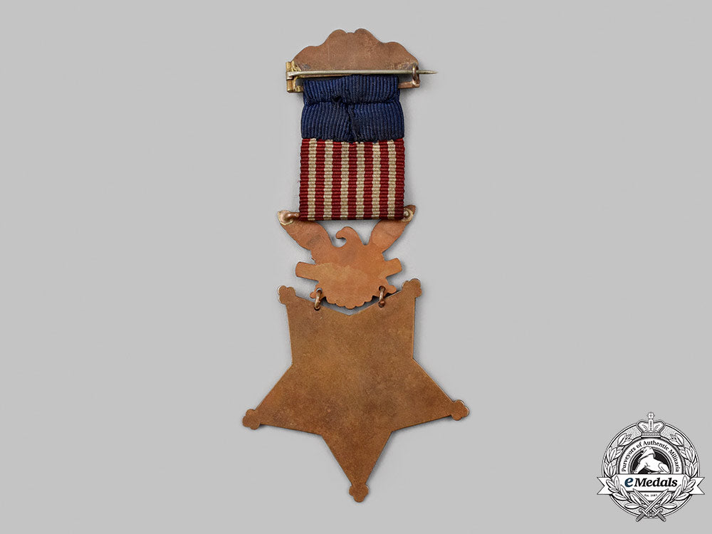 united_states._a_rare_presentation_cased_army_congressional_medal_of_honor,_c.1865_71_m21_mnc1678