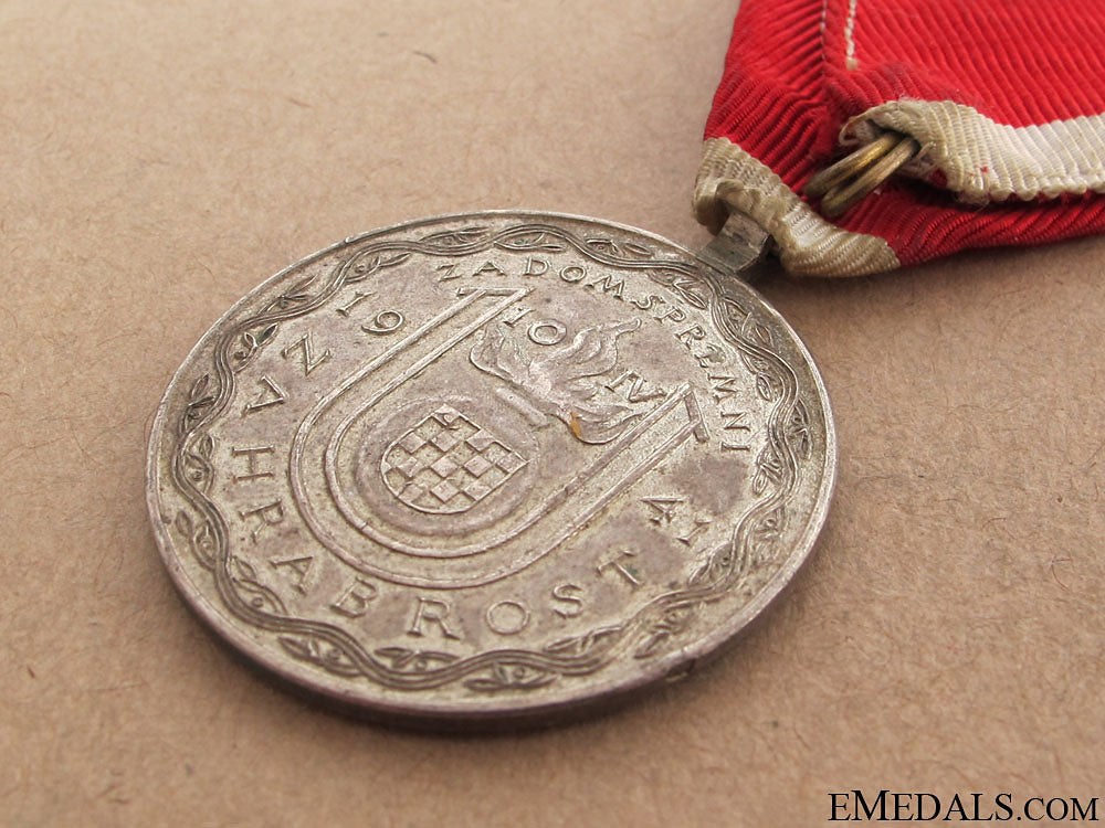 ap_bravery_medal-_silver_74.jpg5107ee450c146
