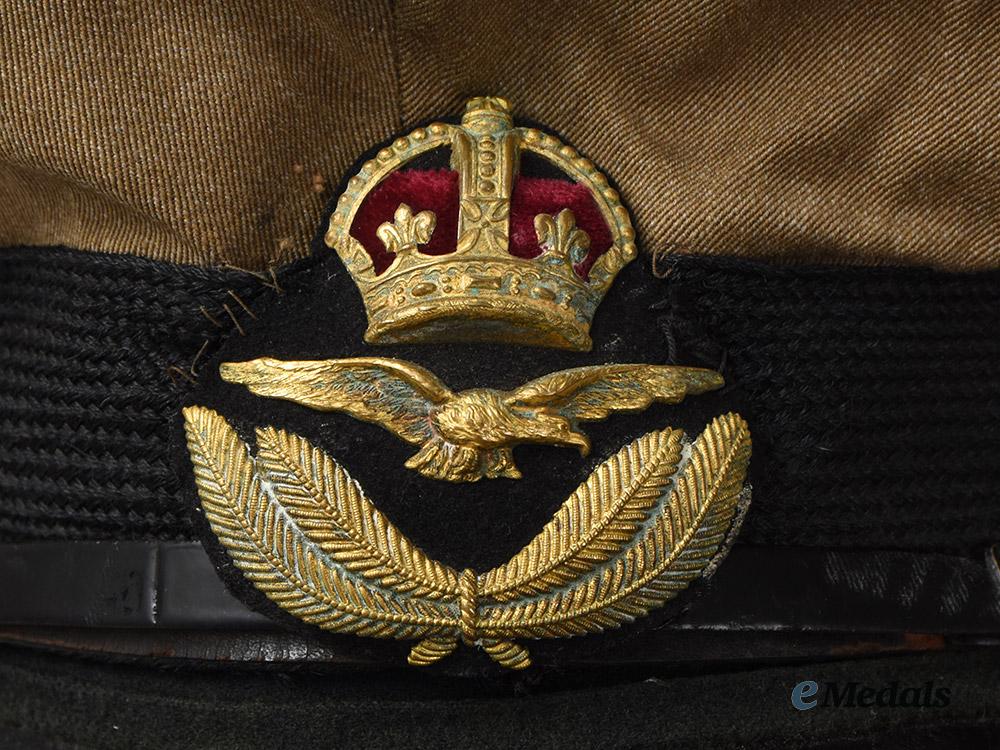 united_kingdom._a1918_pattern_r_a_f_khaki_officer's_visor_of_second_lieutenant_redner_r_f_c,28th_squadron__a_i1_2144