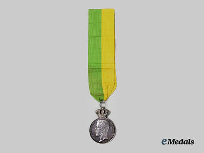 sweden,_kingdom._a_cased_royal_patriotic_society_medal,_i._class,_c.1932__a_i1_2165