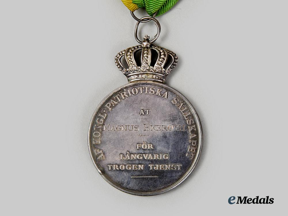 sweden,_kingdom._a_cased_royal_patriotic_society_medal,_i._class,_c.1932__a_i1_2172