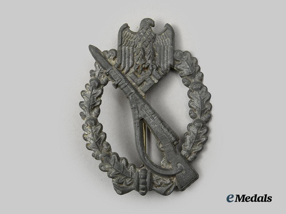 germany,_wehrmacht._an_infantry_assault_badge,_silver_grade__a_i1_2576