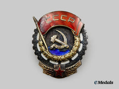 Russia, Soviet Union. An Order of the Red Banner of Labour, Type II - Screwback by Mondvor Mint