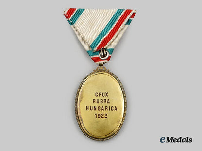 austria,_empire._an_exceptionally_preserved_cased_decoration_of_the_hungarian_red_cross,_merit_medal,_c.1935__a_i1_3204