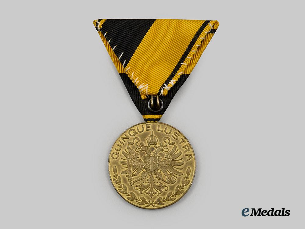 austria,_empire._an_honour_medal_for25_years_of_home_guard_meritorious_service,_c.1910__a_i1_3216