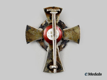 austria,_empire._an_honour_decoration_of_the_red_cross,_officer_cross_with_war_decoration,_c.1915__a_i1_3222