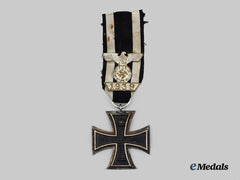 Germany, Wehrmacht. A 1914 Iron Cross II Class, with 1939 Clasp to the Iron Cross by Steinhauer & Lück