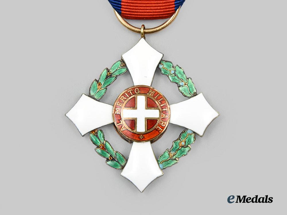 italy,_kingdom._a_military_order_of_savoy_in_gold,_knight,_c.1915__a_i1_4554