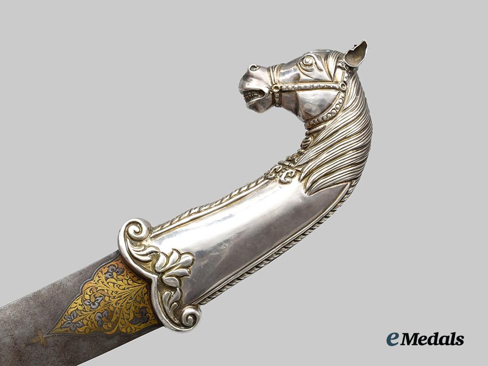 india,_late_mughal_dynasty._a_mid18th_century_hand_forged_damascus_horse_khanjar__a_i1_5704-_recovered