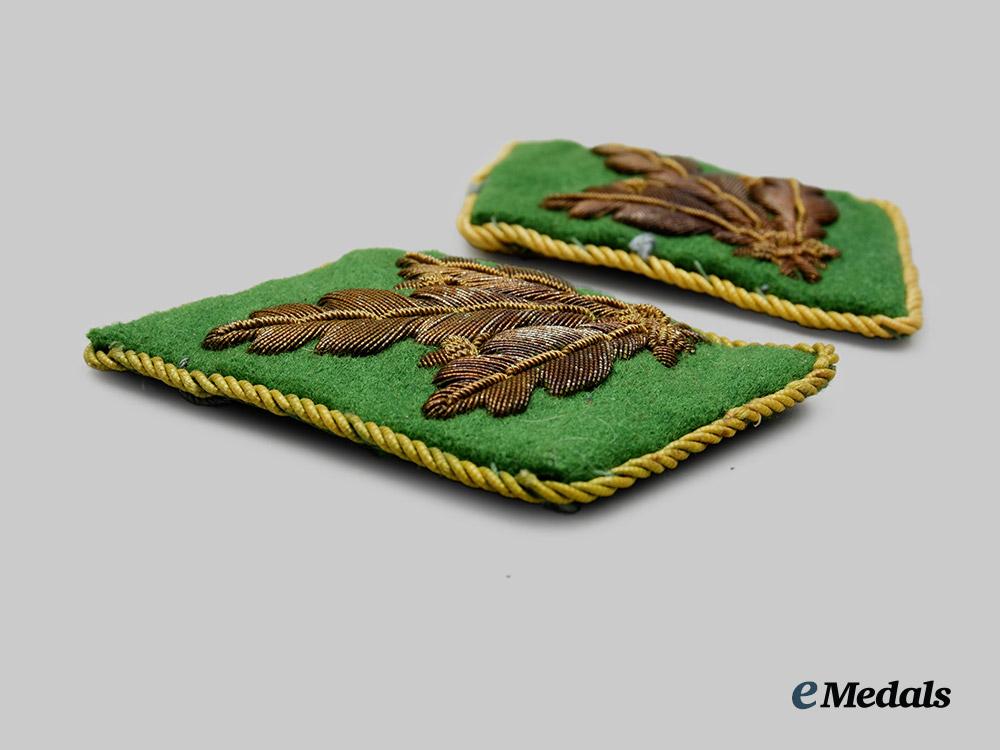 germany,_ordnungspolizei._a_set_of_generalmajor_collar_tabs,1942_pattern__a_i1_6054