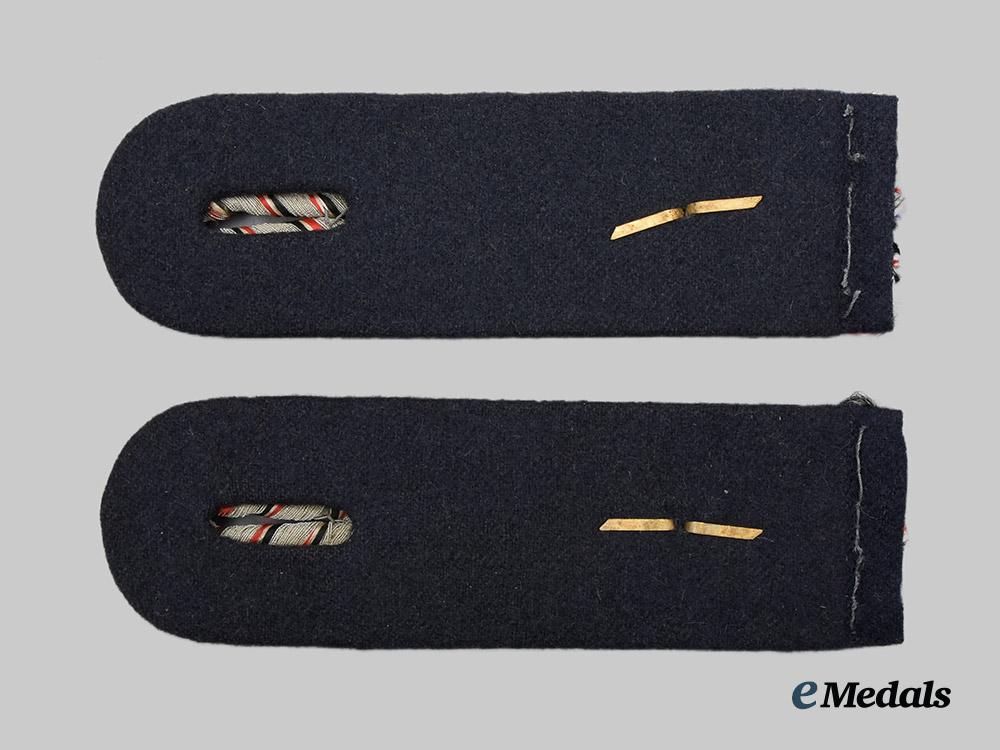 germany,_heer._a_set_of_sonderführer_shoulder_boards__a_i1_6072