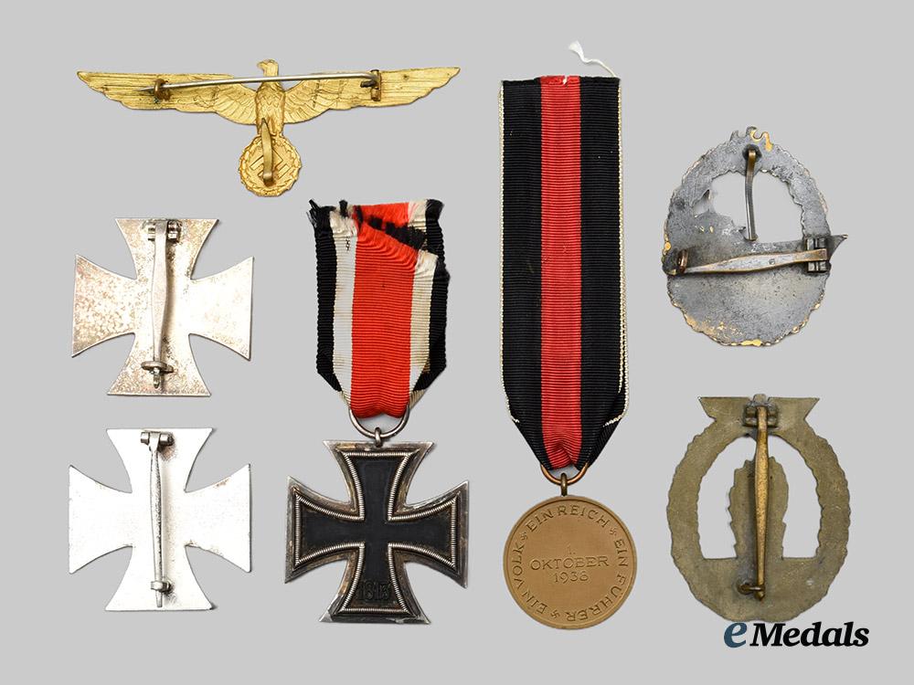 germany,_kriegsmarine._the_awards,_documents,_and_photos_of_kapitänleutnant_erwin_leesten,_german_cross_in_gold__a_i1_6415