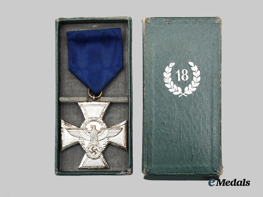 germany,_ordnungspolizei._an18-_year_long_service_award,_with_case__a_i1_6482