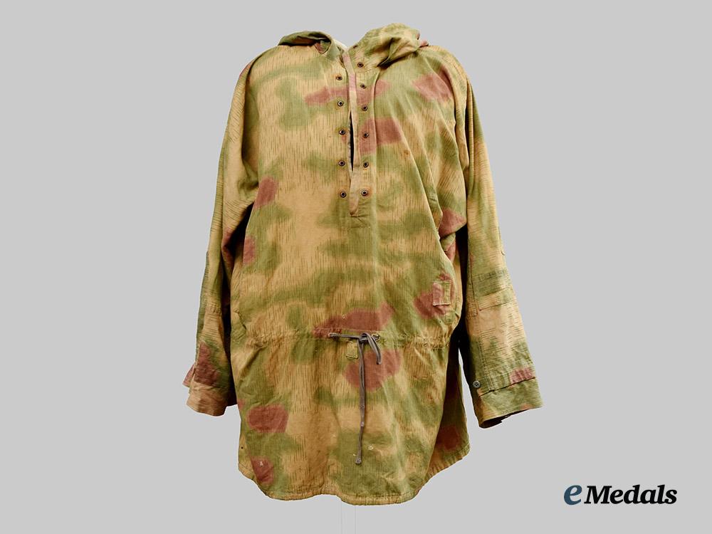 germany,_wehrmacht._a_sumpftarn43_pattern_camouflage_smock__a_i1_6622