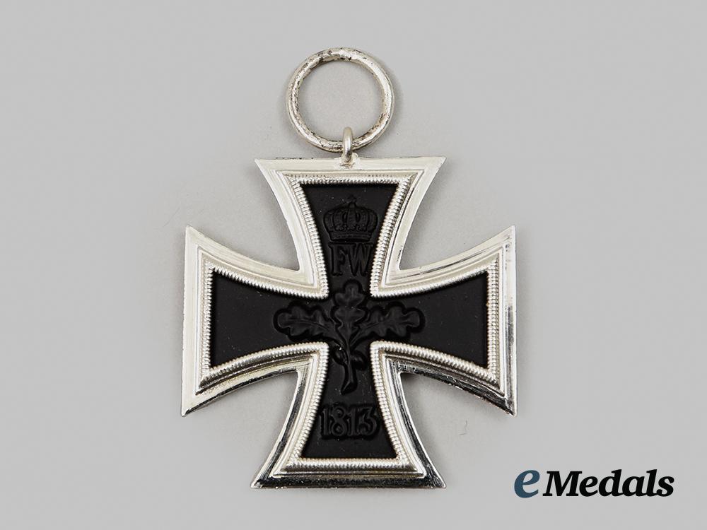 germany,_imperial._a_mint1914_iron_cross_i_i_class,_with_period_case,_by_wilhelm_deumer,_c.1940__a_i1_9224