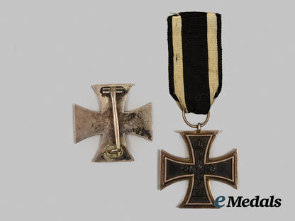 germany,_imperial._a_pair_of1914_iron_crosses,_i_and_i_i_class__a_i1_9692