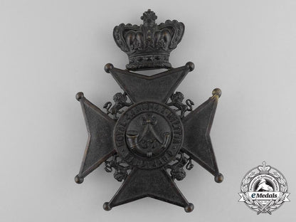 canada,_dominion._a37th_haldimand_battalion_of_rifles_helmet_plate,1880_design__g_b6188