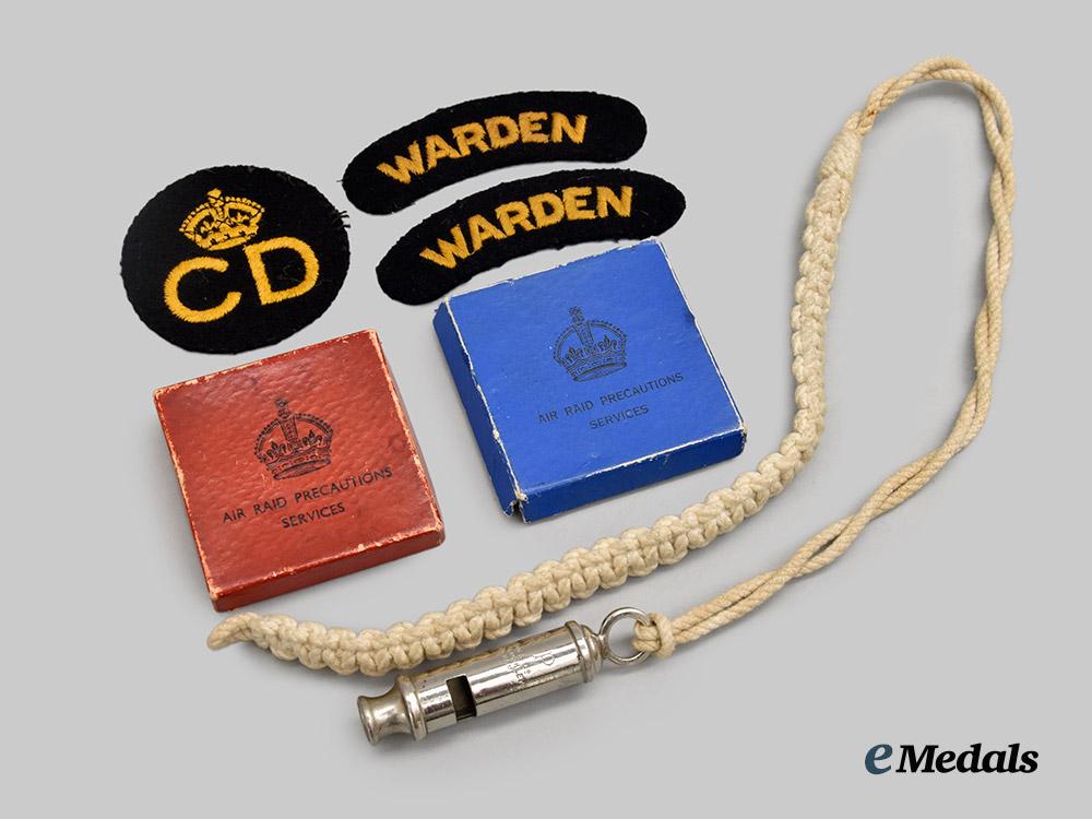 united_kingdom._a_second_war_air_raid_precaution_warden_helmet_with_whistle_and_uniform_accompaniments___m_n_c0009