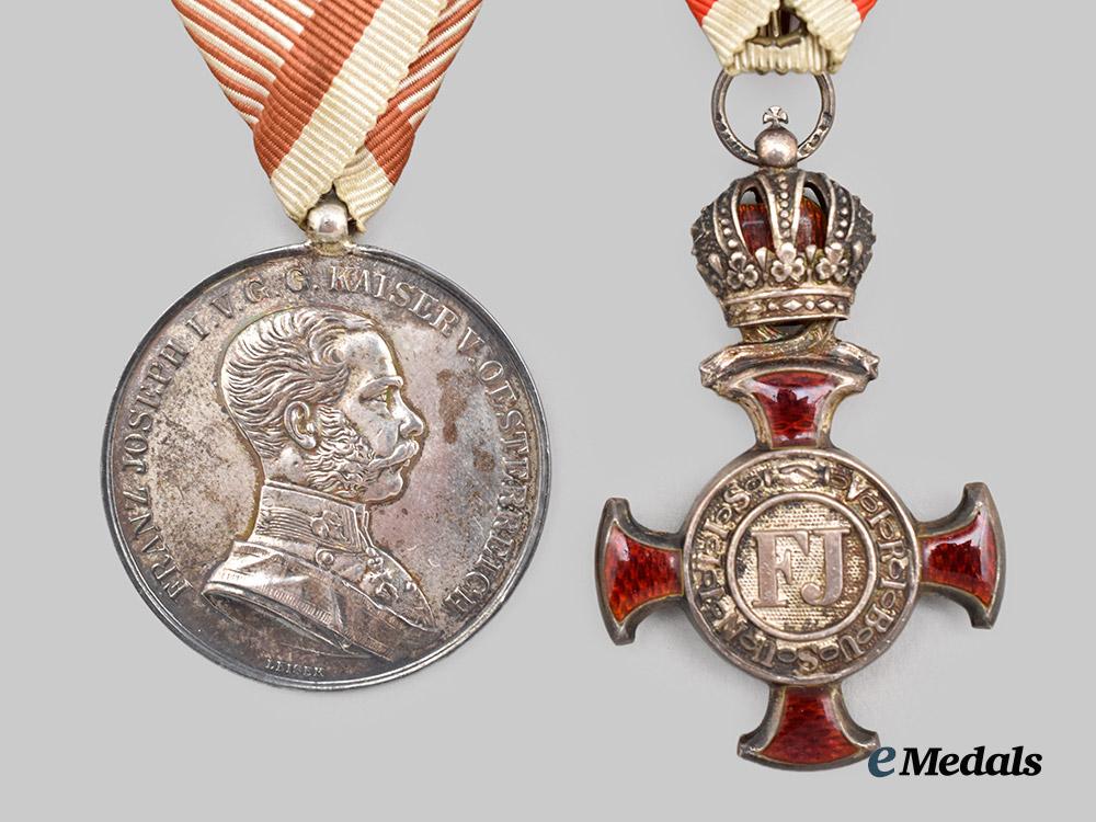 austria,_imperial._a_merit_cross1849,_i_i_i_class_and_bravery_medal,_i_class___m_n_c0225