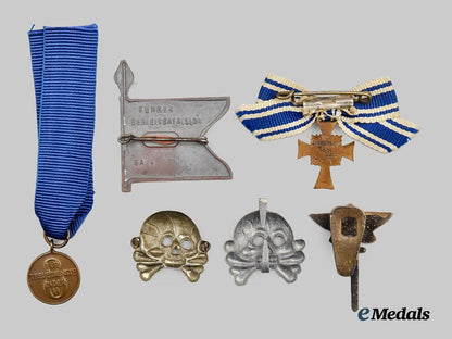 germany,_third_reich._a_mixed_lot_of_miniature_awards_and_insignia___m_n_c0596