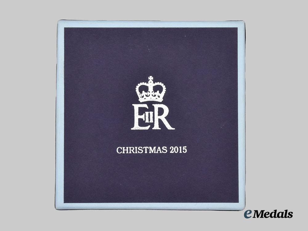 united_kingdom._her_majesty_queen_elizabeth_i_i._christmas2015_gift_of_a_desk_alarm_clock,_boxed___m_n_c0647