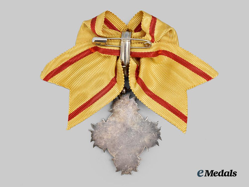 japan,_empire._an_order_of_the_sacred_crown,_eighth_class_in_case,_c.1900___m_n_c0671