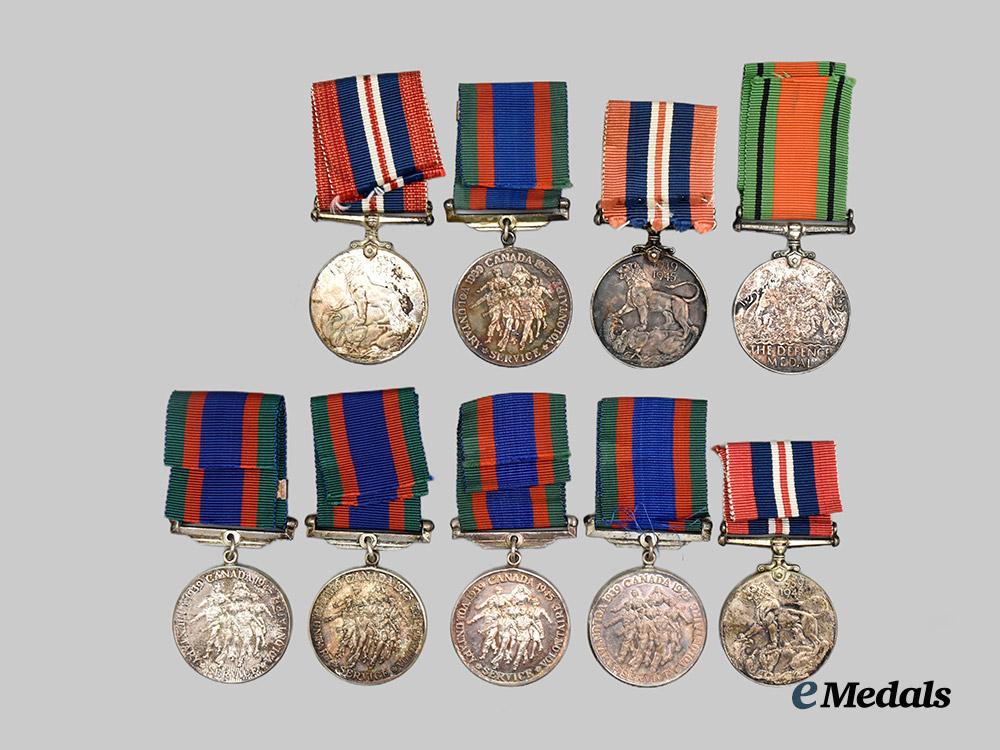 canada,_commonwealth._a_lot_of_nine_canadian-_issued_second_war_medals,_boxed___m_n_c0951