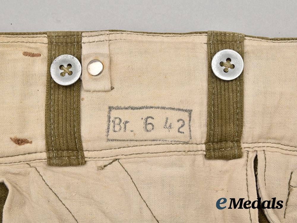 germany,_heer._a_pair_of_tropical_enlisted_personnel_wehrmacht_service_trousers___m_n_c0989(1)