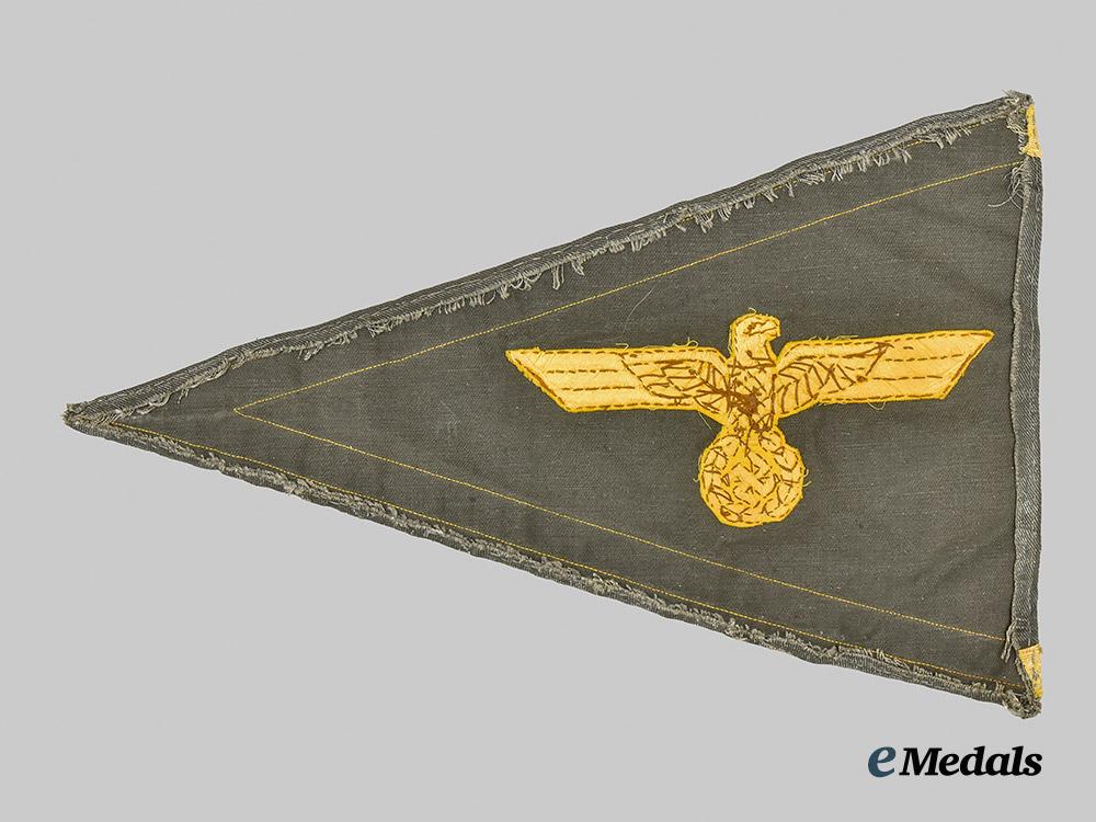 germany,_wehrmacht._a_general’s_staff_car_fender_pennant_cut-_off_panel___m_n_c1042