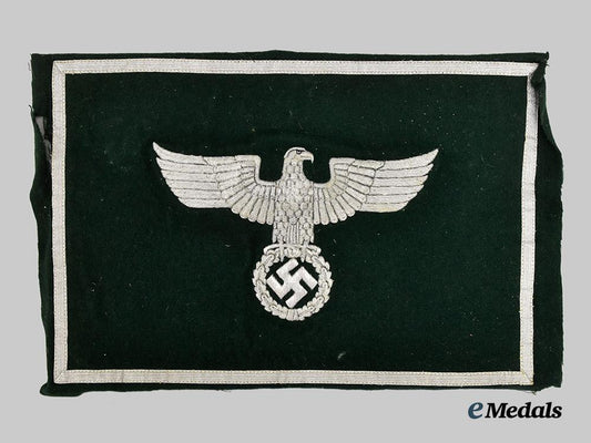 germany,_third_reich._a_rare_land_customs_border_officer’s_vehicle_fender_flag_cut-_off_panel___m_n_c1046