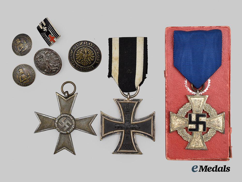 germany,_imperial;_germany,_third_reich._a_mixed_lot_of_awards_and_buttons___m_n_c1240-_recovered