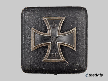 germany,_imperial._a1914_iron_cross_i_class,_private_purchase_example,_with_case___m_n_c1277