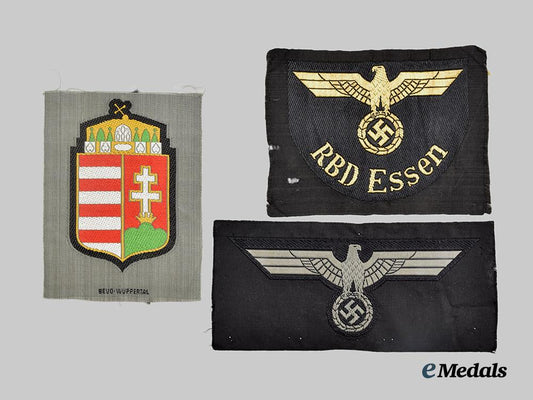 germany,_third_reich._a_mixed_lot_of_mint_uniform_insignia___m_n_c1306