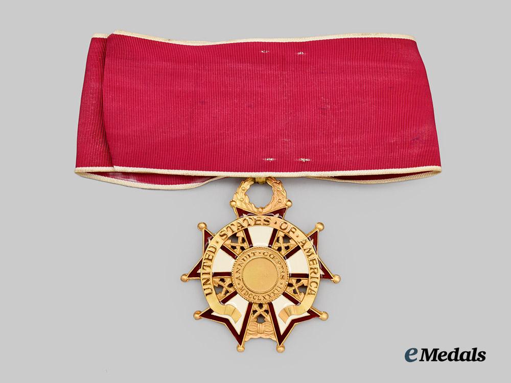 united_states._a_legion_of_merit,_commander___m_n_c1399