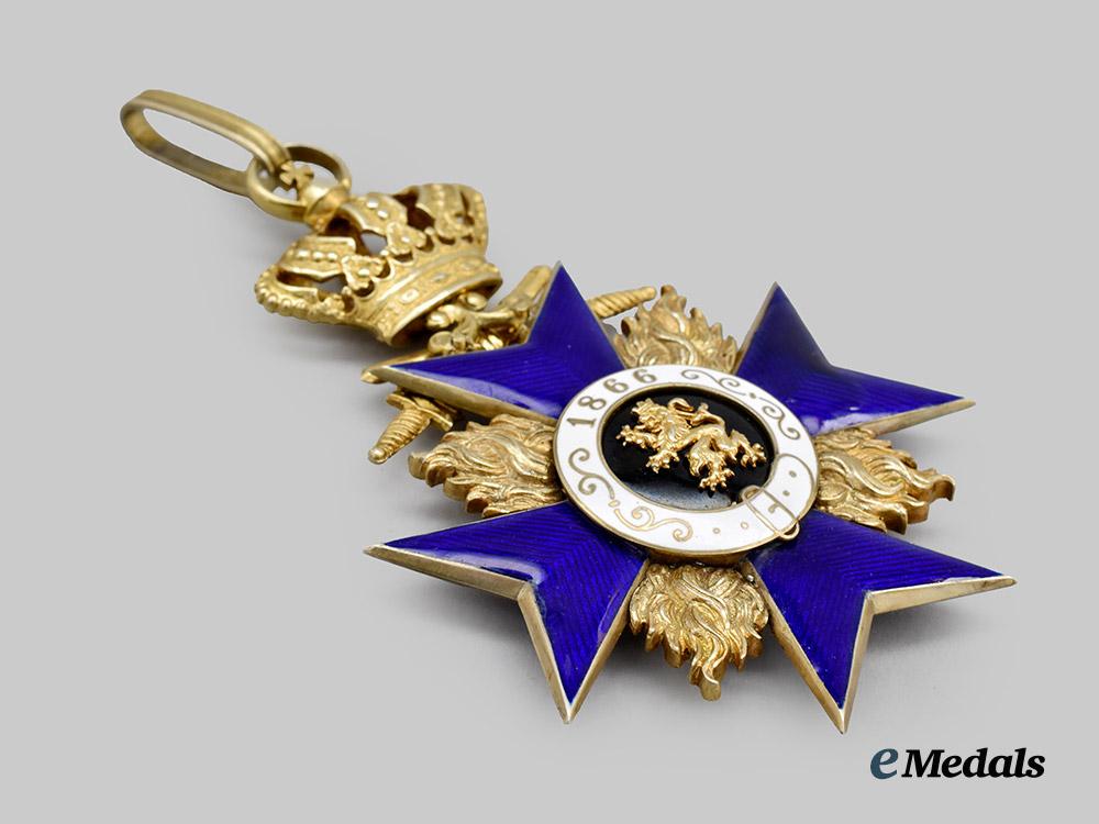 bavaria,_kingdom._an_order_of_military_merit,_i_class_cross_with_swords_and_crown,_by_gebrüder_hemmerle,_c.1918___m_n_c1478