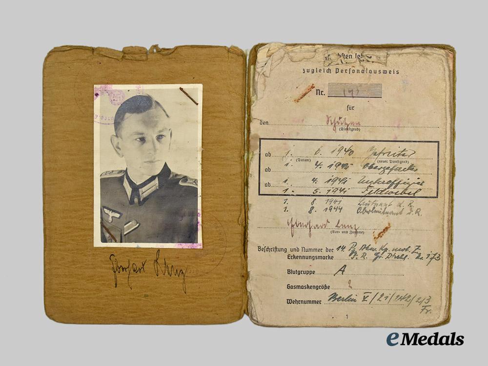 germany,_heer._a_lot_of_award_documents_and_identification_booklets_to_obereutnant_eberhard_lenz,_infantry_regiment_großdeutschland___m_n_c1558