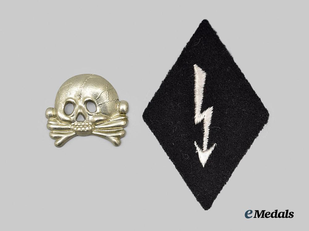 germany,_s_s._a_pair_of_uniform_insignia___m_n_c2189-_recovered