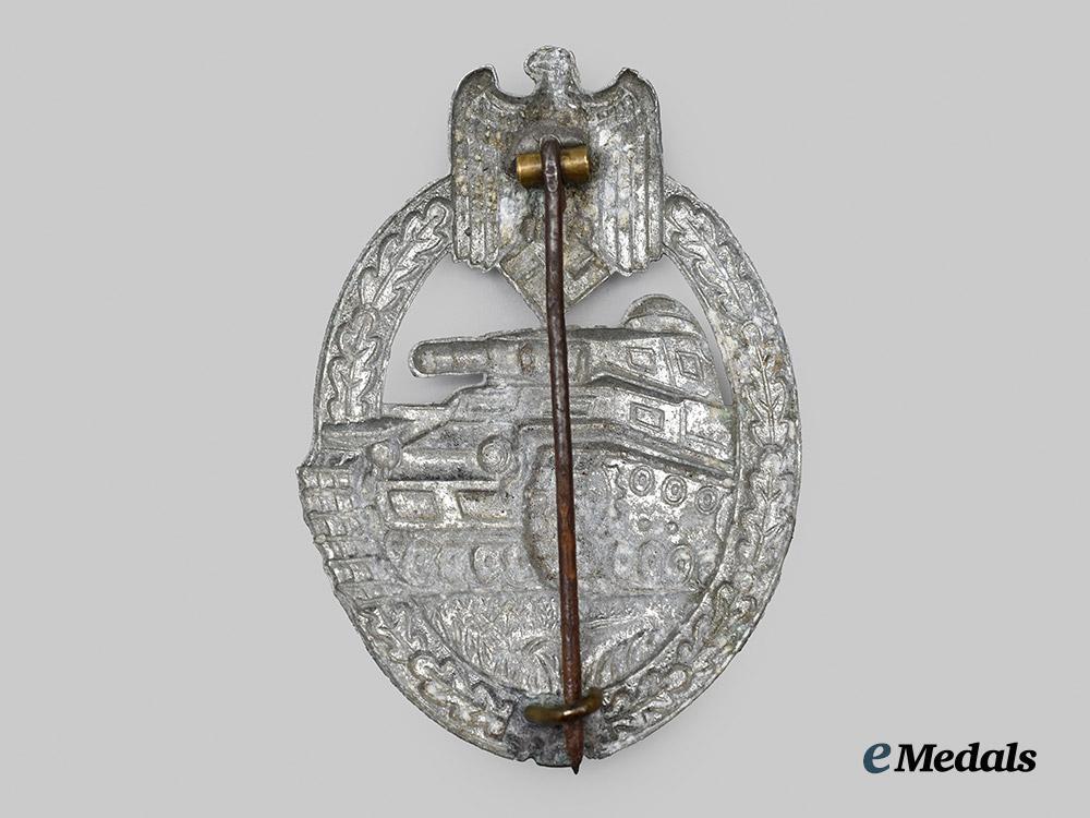 germany,_wehrmacht._a_panzer_assault_badge,_silver_grade___m_n_c2241-_recovered