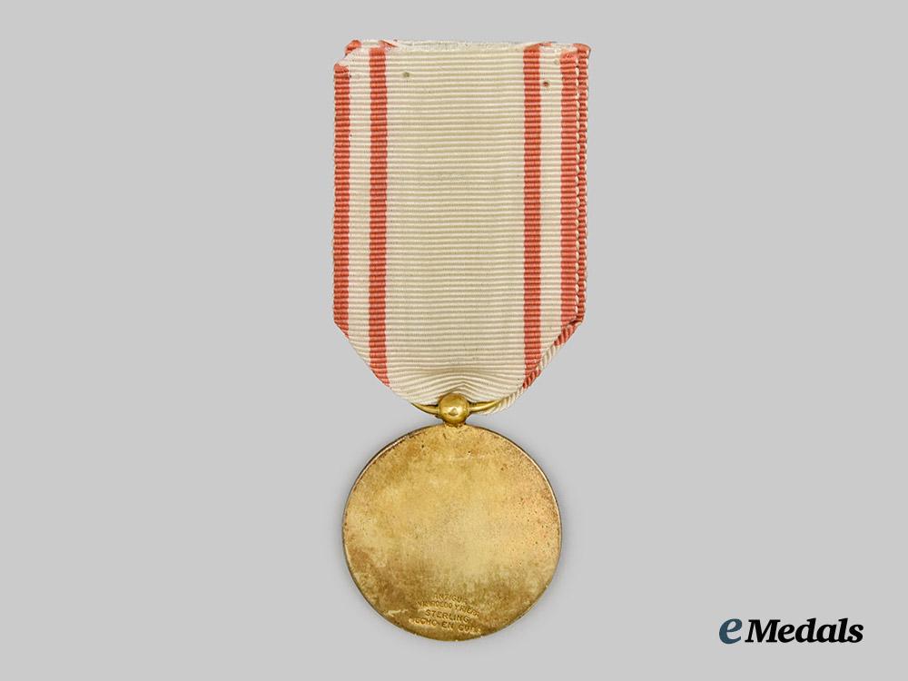 cuba,_republic._a_red_cross_medal___m_n_c2267