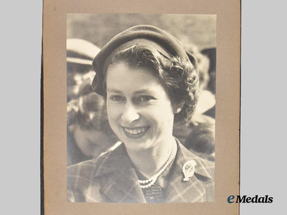 united_kingdom._a_royal_photo_album_of_queen_elizabeth&_the_royal_family_touring_scotland,_c.1950___m_n_c2586