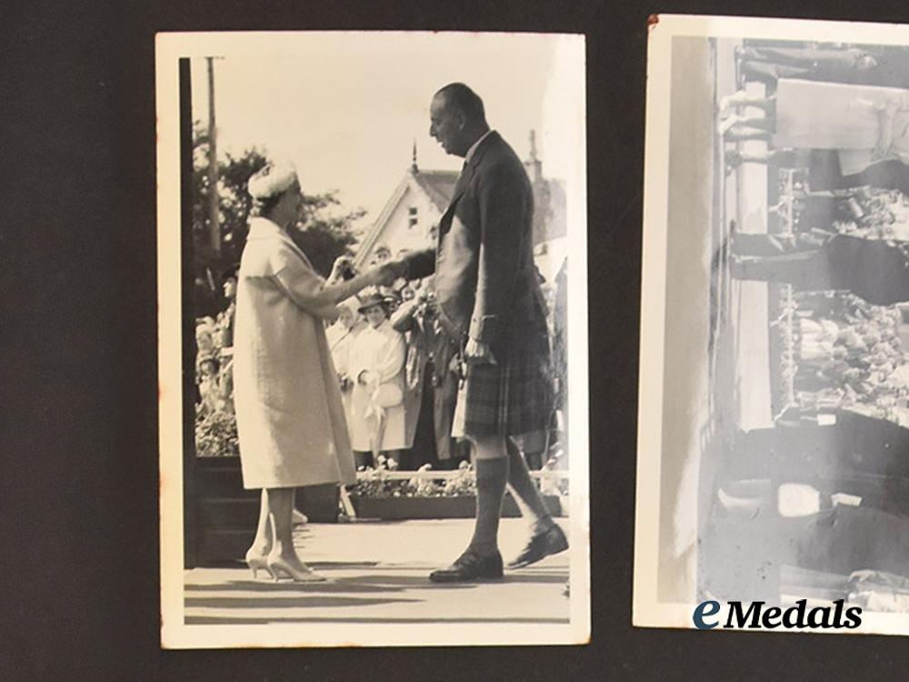 united_kingdom._a_royal_photo_album_of_queen_elizabeth&_the_royal_family_touring_scotland,_c.1950___m_n_c2613-_copy